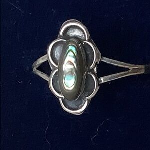 New vintage silver abalone flower ring